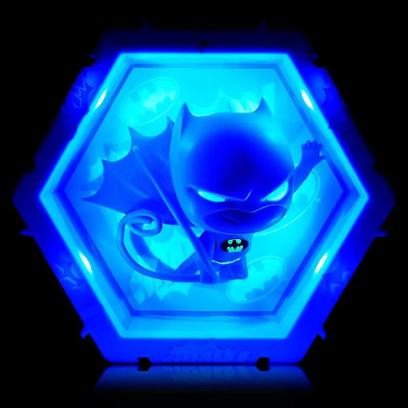 WOW! POD DC Comics Batman Blue Metallic led figúrka 15 cm termékfotó