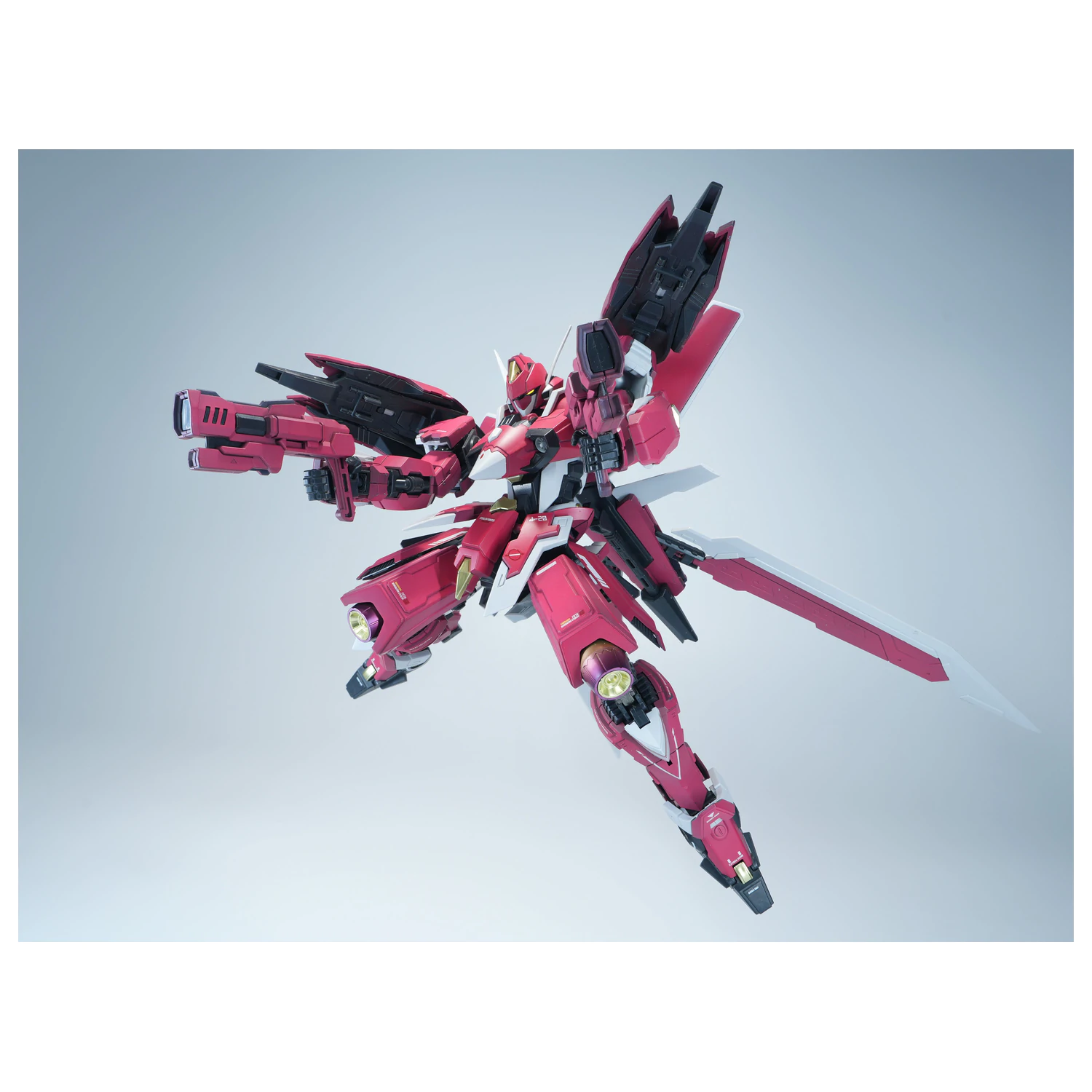X-PLAY J-20 Cang Wei Crimson Flowing Gold Model Kit 21 cm produktová fotografia