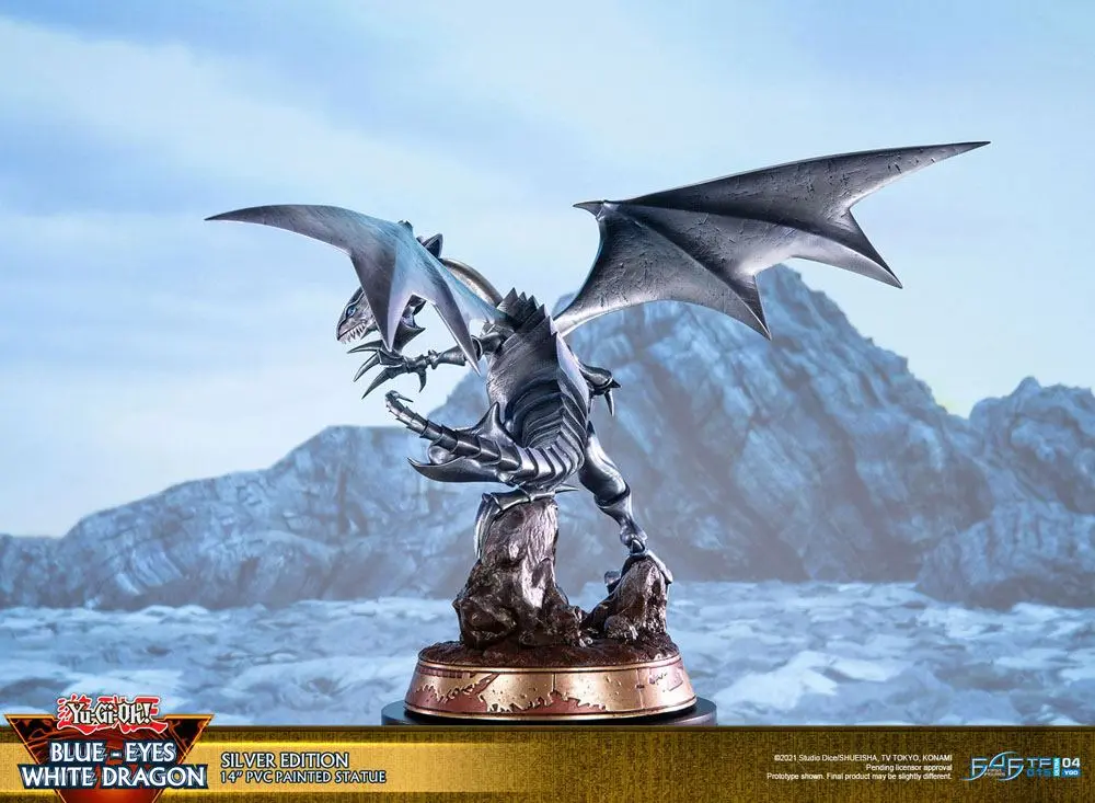 Yu-Gi-Oh! PVC Socha Blue-Eyes White Dragon Silver Edition 35 cm produktová fotografia