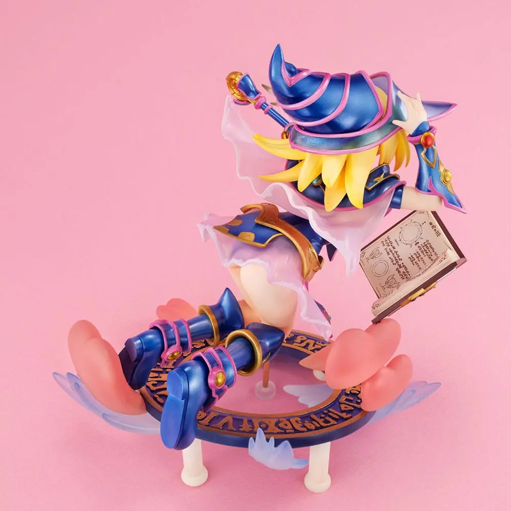 Yu-Gi-Oh! Duel Monsters Art Works Monsters PVC figúrka Dark Magician Girl 22 cm termékfotó