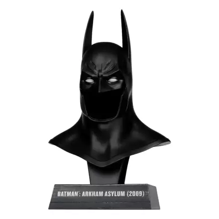 Batman: Arkham Asylum DC Direct Mini replika 1/3 Batman Cowl 19 cm termékfotója