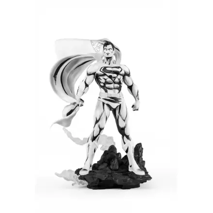 Batman PX PVC Statue 1/8 SDCC 2024 Superman Black &amp; White verzia 30 cm termékfotója