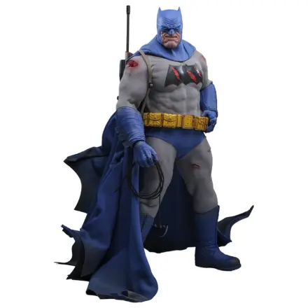 Batman: The Dark Knight Returns Comic Masterpiece akčná figúrka 1/6 Batman (Battle Damaged Version) 32 cm produktová fotografia