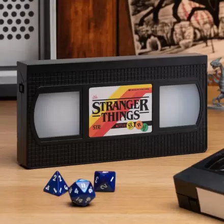 Stranger Things: VHS Logo Svetlo termékfotója